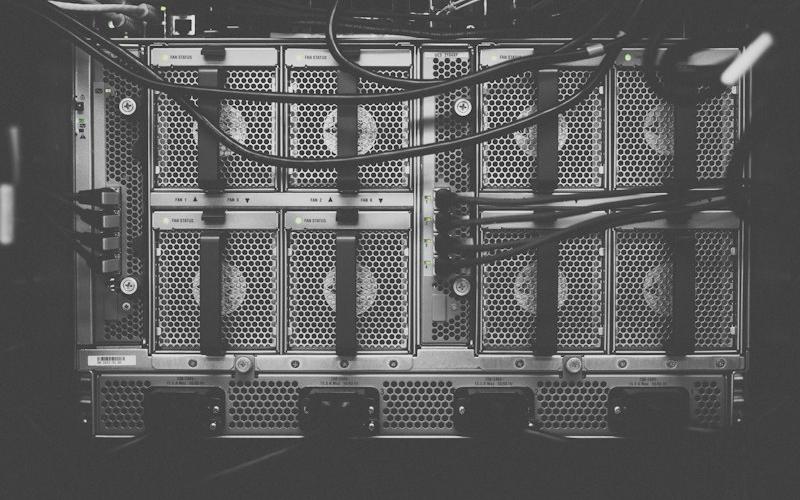 Data center server racks for cloud and VMware specialty work